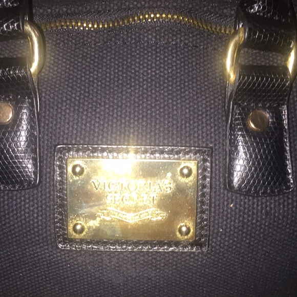 Victoria’s secret - Picture 2 of 6